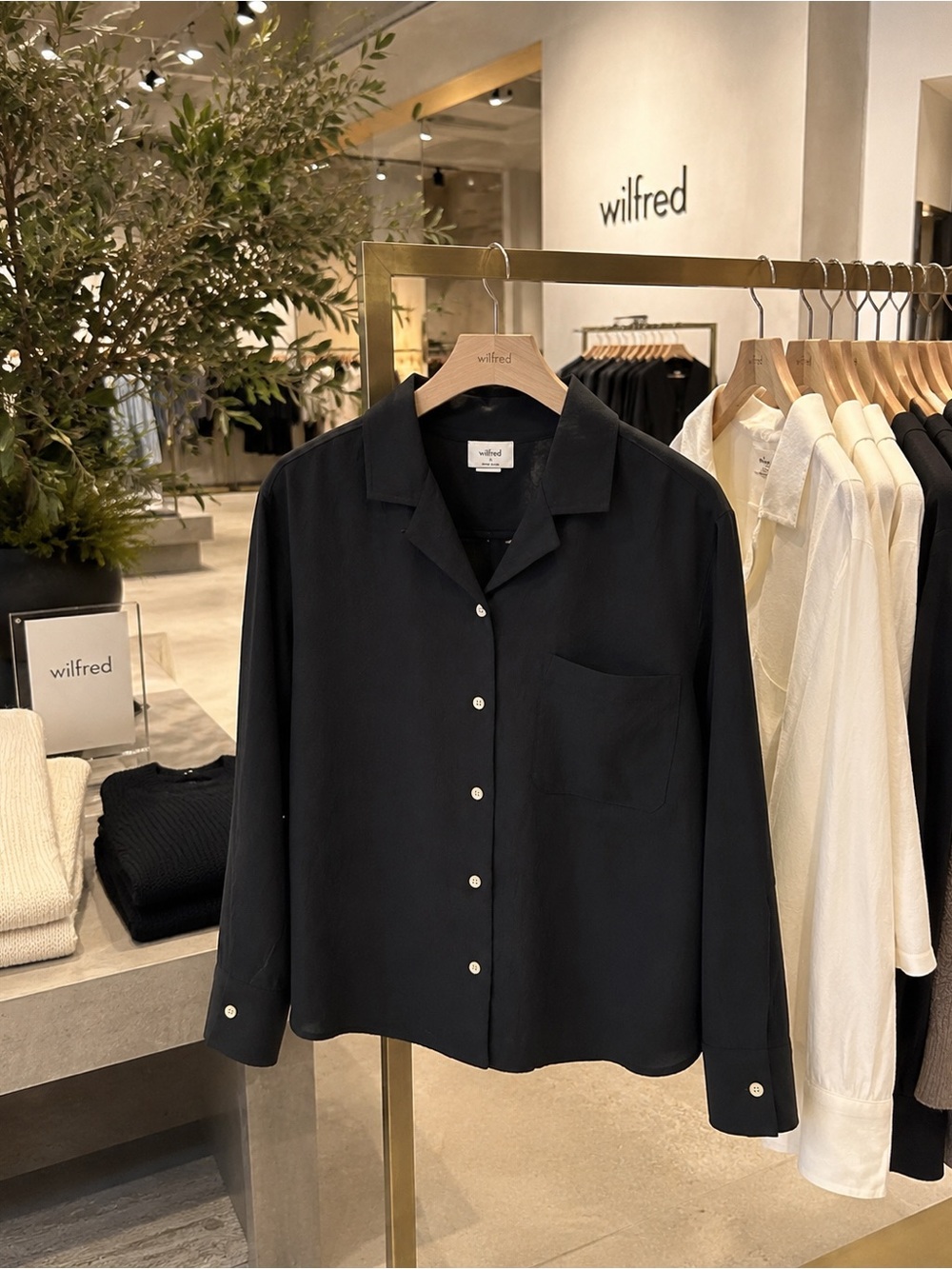 Aritzia Wilfred Black Textured Camp-Collar Shirt
